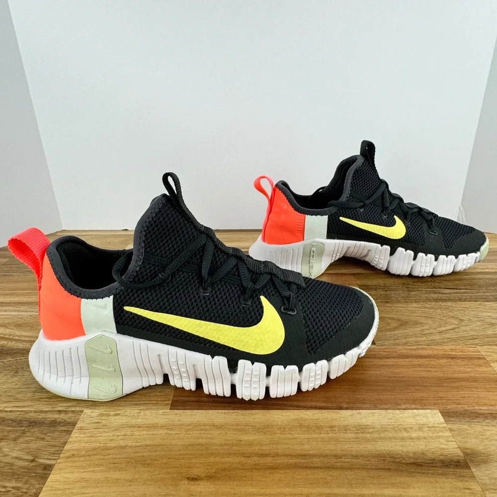 Nike Free Metcon 4 Training Shoes Black‎ Yellow Orange Womens Size 8.5